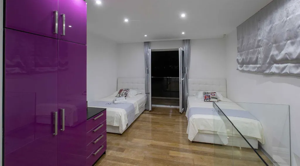 4-Bedroom Villa in Rogoznica for Up to 15 Guests