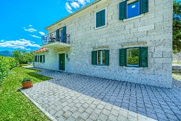 3-Bedroom Villa in Župa for Up to 6 Guests