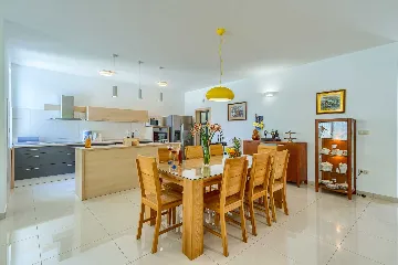 3-Bedroom Villa in Župa for Up to 6 Guests