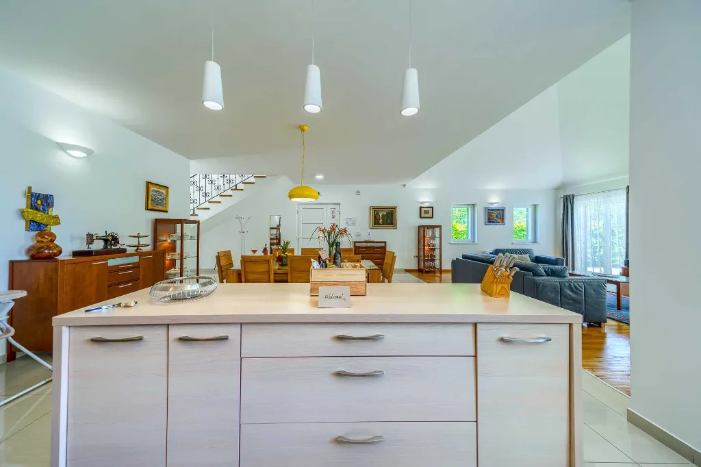 3-Bedroom Villa in Župa for Up to 6 Guests