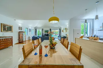 3-Bedroom Villa in Župa for Up to 6 Guests