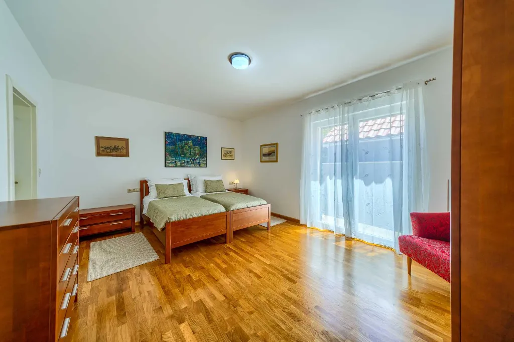 3-Bedroom Villa in Župa for Up to 6 Guests