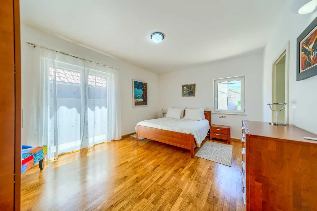 3-Bedroom Villa in Župa for Up to 6 Guests