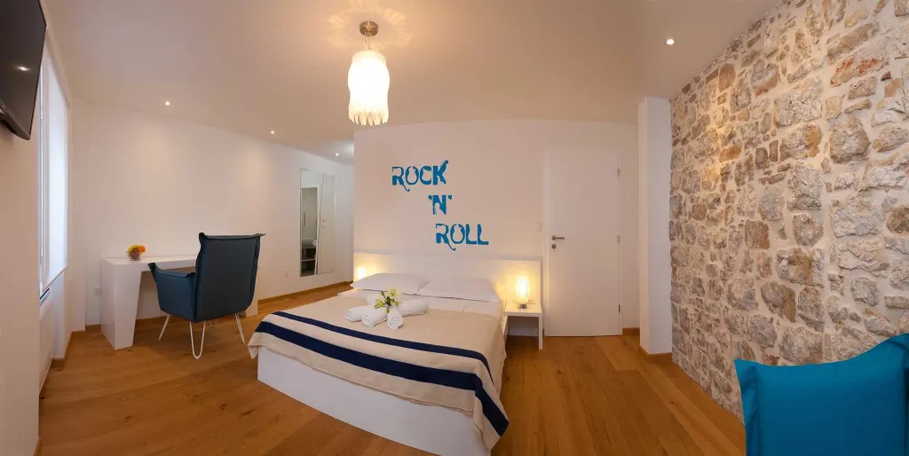 5-Bedroom Villa in Bol, Croatia (Private Pool)
