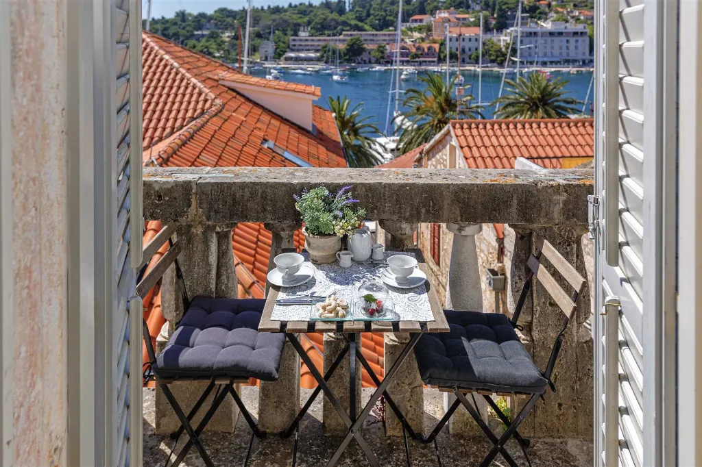 Luxury 5-Bedroom Villa with Heated Pool in Hvar