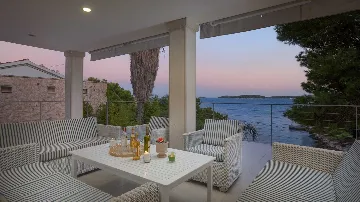 Sea-Front Villa for 12 Guests in Hvar