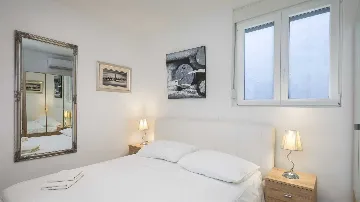 Sea-Front Villa for 12 Guests in Hvar