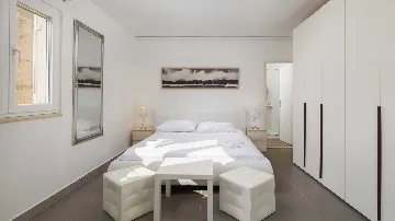 Sea-Front Villa for 12 Guests in Hvar