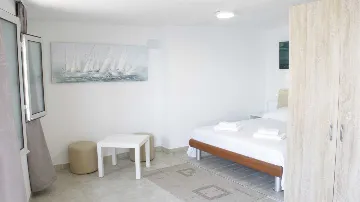 Sea-Front Villa for 12 Guests in Hvar