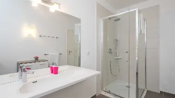 Sea-Front Villa for 12 Guests in Hvar