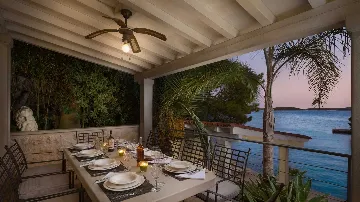 Sea-Front Villa for 12 Guests in Hvar