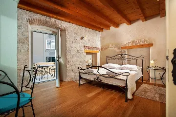 Heritage Family Apartment in Omiš for 4–6 guests