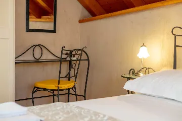 2-Bedroom Apartment in Omiš for Up to 6 Guests