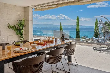 4-Bedroom Villa with Heated Pool in Omiš