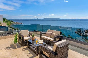 4-Bedroom Villa with Heated Pool in Omiš