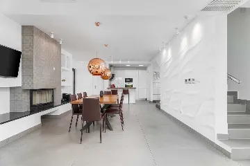 4-Bedroom Villa with Heated Pool in Omiš