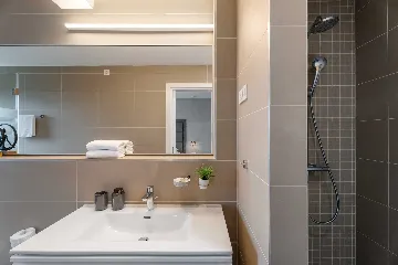 Omiš 4-Bedroom Villa for 8 with Heated Pool