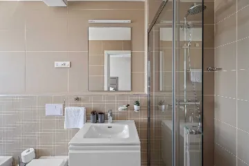 Omiš 4-Bedroom Villa for 8 with Heated Pool