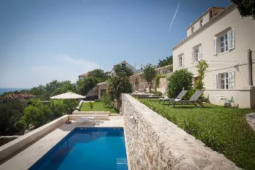 Dubrovnik 7-Bedroom Villa for Up to 16 Guests