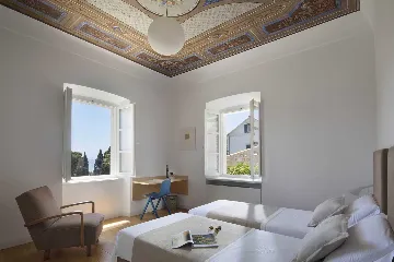 Dubrovnik 7-Bedroom Villa for Up to 16 Guests