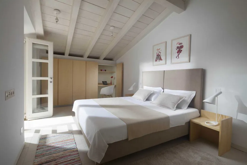 Dubrovnik 7-Bedroom Villa for Up to 16 Guests