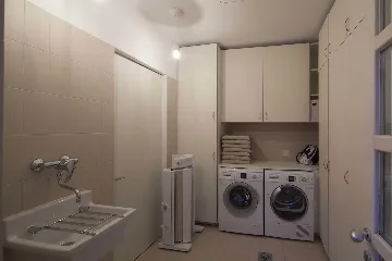 Dubrovnik 7-Bedroom Villa for Up to 16 Guests