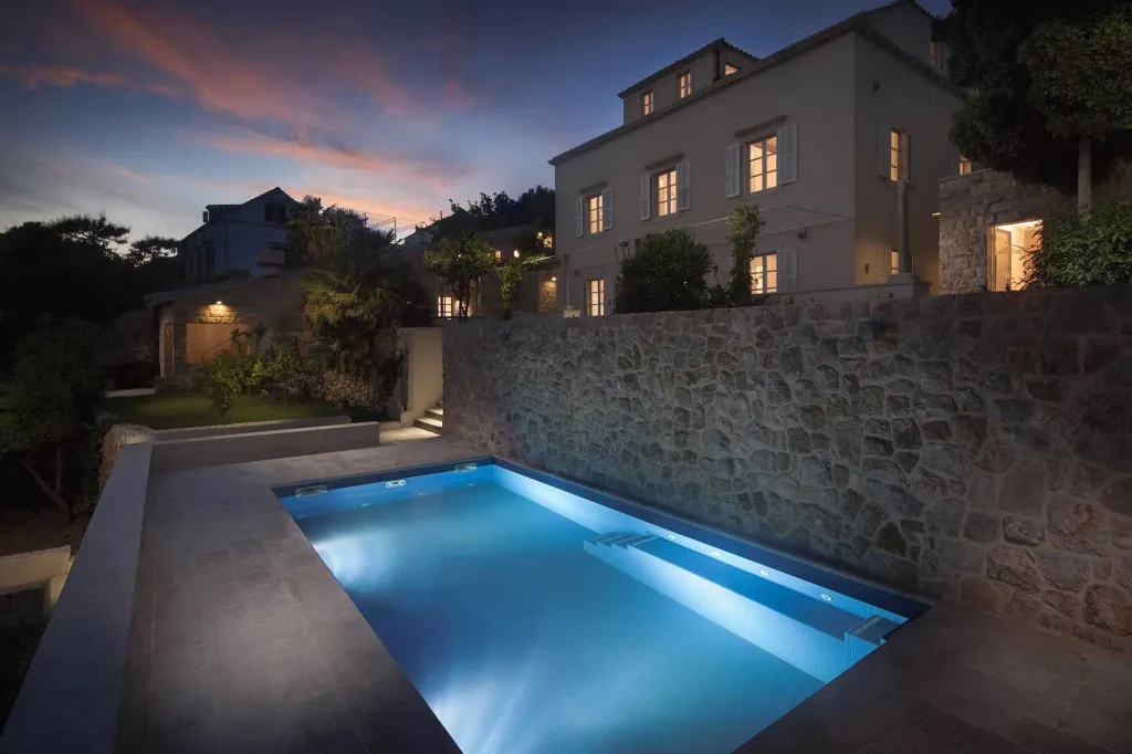 Dubrovnik 7-Bedroom Villa for Up to 16 Guests