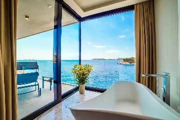 Stikovica Villa for 12 with Infinity Pool & Sea Access