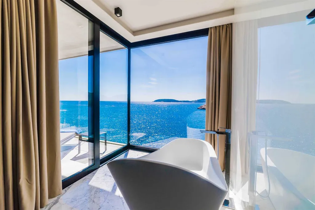 Stikovica Villa for 12 with Infinity Pool & Sea Access