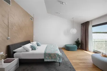 Bale Villa with Heated Indoor Pool for 8