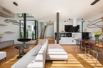 Villa in Petrčane for Up to 8 Guests