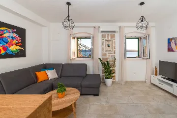 Stone Villa in Murvica, Brac Island for 6