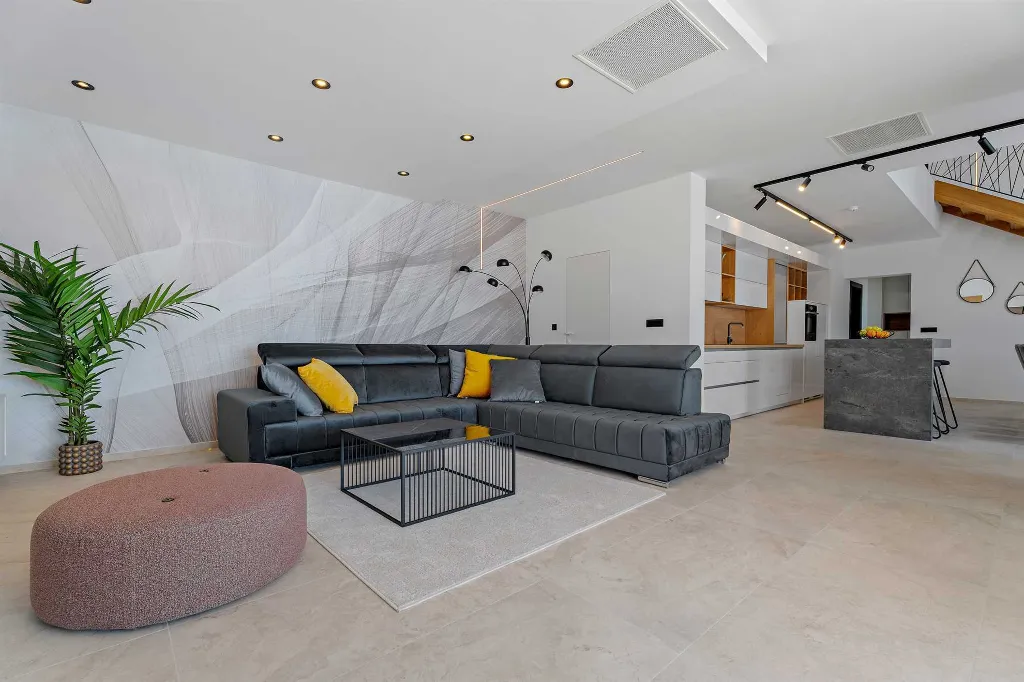 5-Bedroom Villa in Omiš with Private Heated Pool