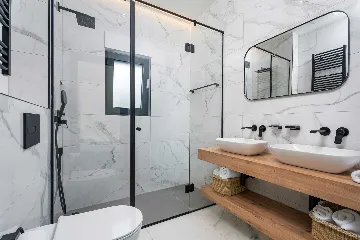 5-Bedroom Villa in Omiš with Private Heated Pool