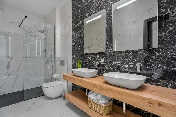 5-Bedroom Villa in Omiš with Private Heated Pool