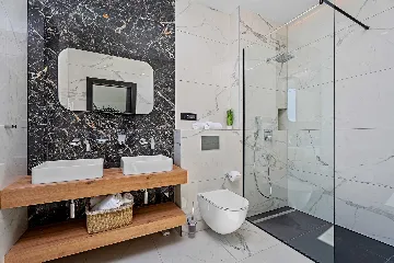 5-Bedroom Villa in Omiš with Private Heated Pool