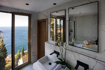 Dubrovnik Villa for 12 Guests with Pool & Spa