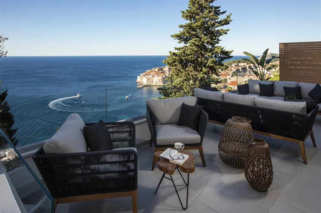 Dubrovnik Villa for 12 Guests with Pool & Spa