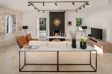 4-Bedroom Villa with Private Pool in Dubrovnik