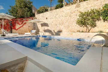4-Bedroom Villa with Private Pool in Dubrovnik