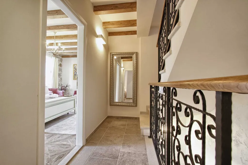 4-Bedroom Stone Villa with Jacuzzi in Cavtat
