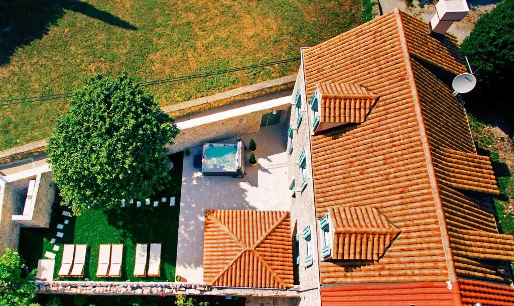 4-Bedroom Stone Villa with Jacuzzi in Cavtat
