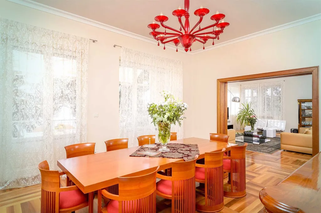 Villa with Jacuzzi Pool in Split for 10 Guests
