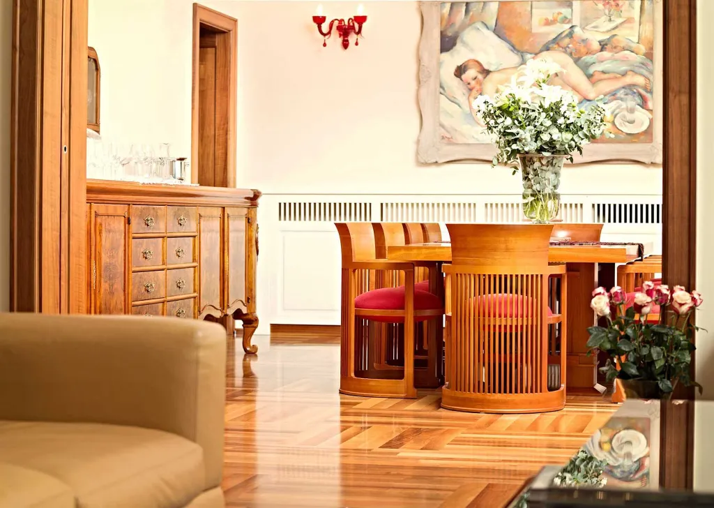 Villa with Jacuzzi Pool in Split for 10 Guests