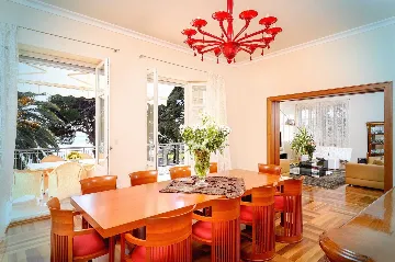 Villa with Jacuzzi Pool in Split for 10 Guests