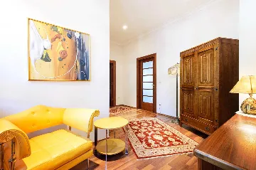 Villa with Jacuzzi Pool in Split for 10 Guests