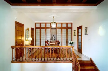 Villa with Jacuzzi Pool in Split for 10 Guests