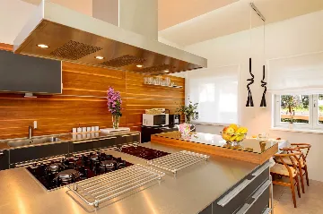 Villa with Jacuzzi Pool in Split for 10 Guests