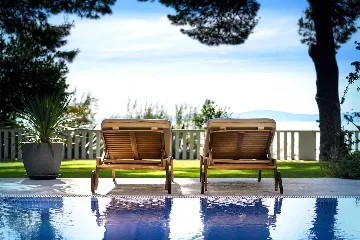 Villa with Jacuzzi Pool in Split for 10 Guests