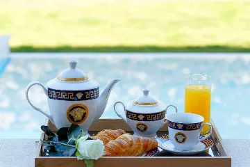 4-Bedroom Villa for 8 Guests in Zagvozd